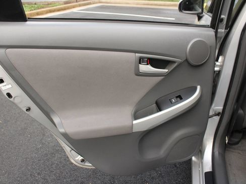 Used 2010 Toyota Prius Three FWD image 21