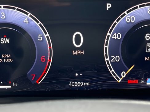 Used 2024 Jeep Wagoneer L Series III w/ Premium Group I AWD/4WD image 14
