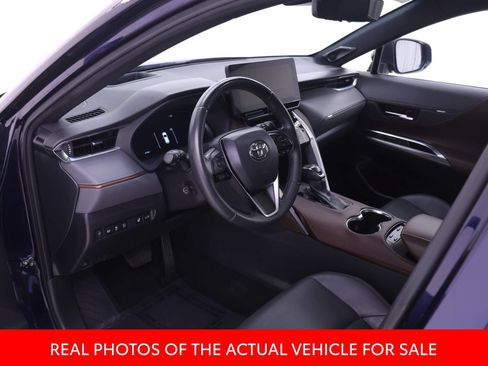 Certified 2023 Toyota Venza Limited AWD/4WD image 3