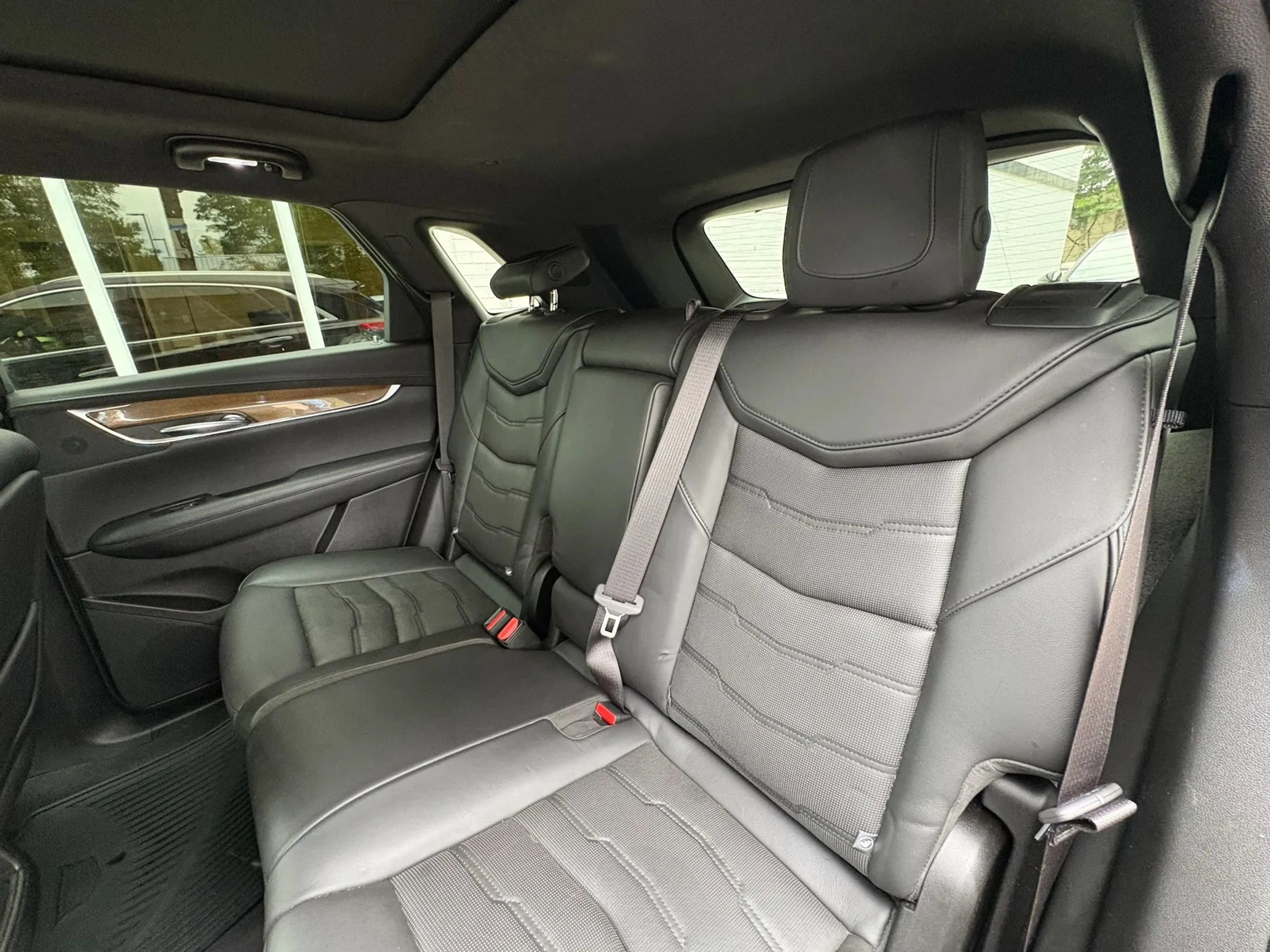 Used 2019 Cadillac XT5 Platinum AWD/4WD image 24