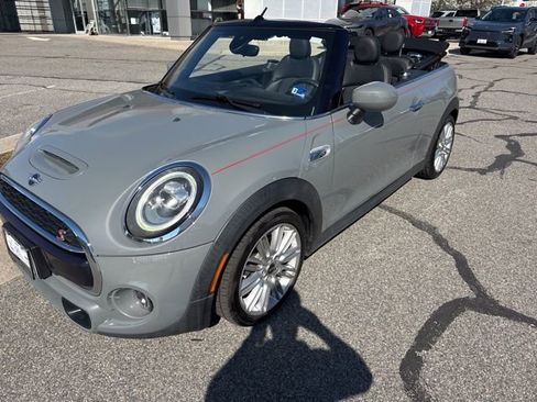 Used 2020 MINI Cooper S image 10
