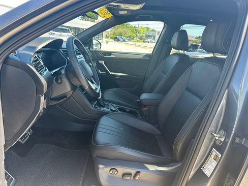 Used 2023 Volkswagen Tiguan SE R-Line AWD/4WD image 15