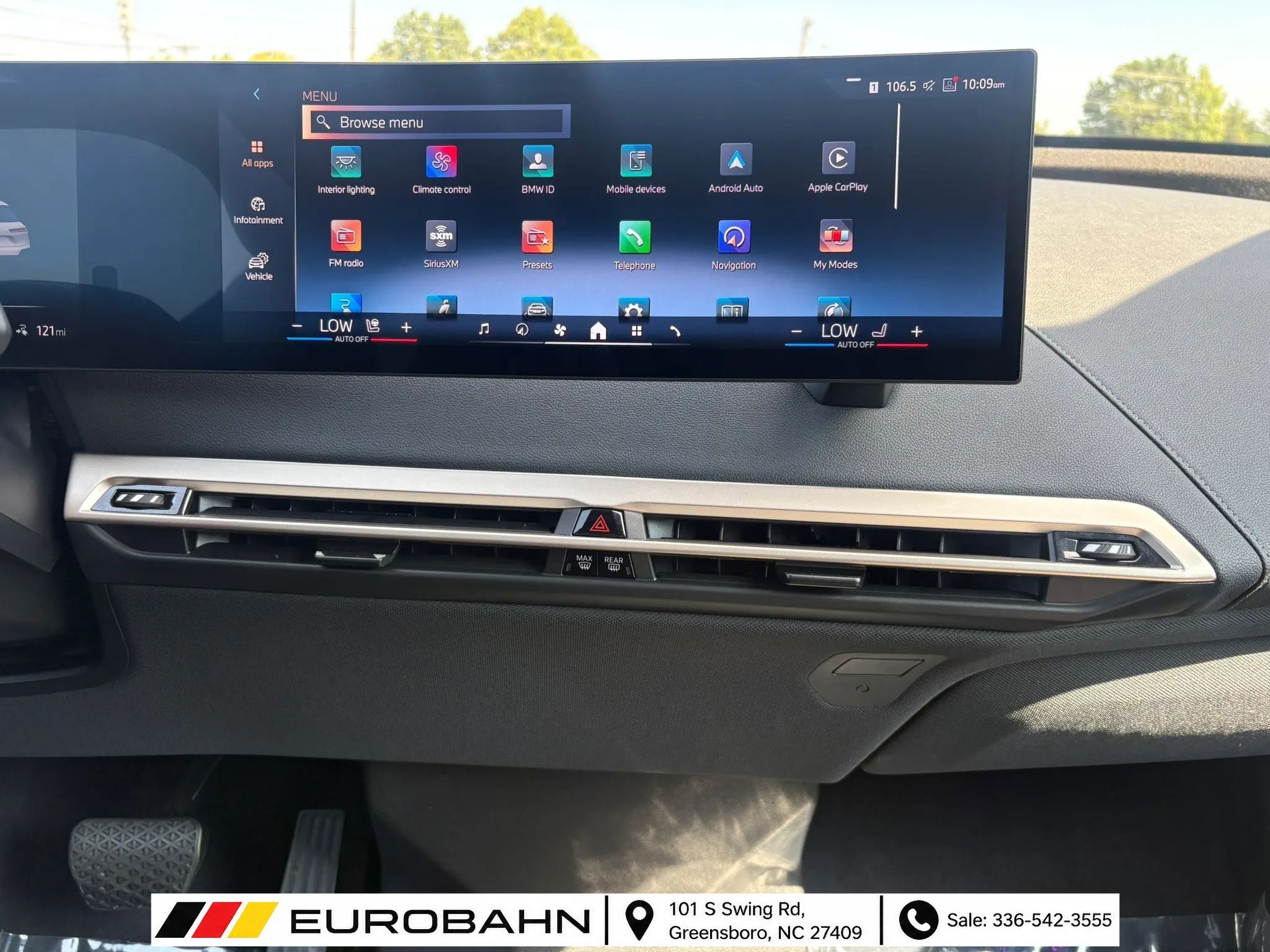 Used 2024 BMW iX xDrive50 AWD/4WD image 20
