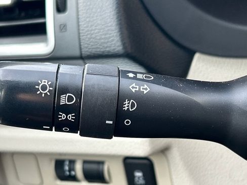 Used 2015 Subaru Crosstrek 2.0i Premium image 21