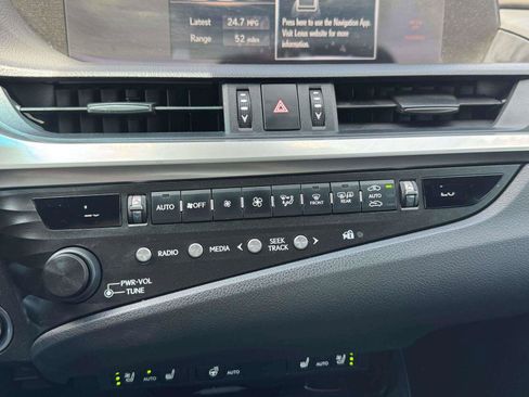 Used 2020 Lexus ES 350 F Sport w/ Accessory Package 2 FWD image 36