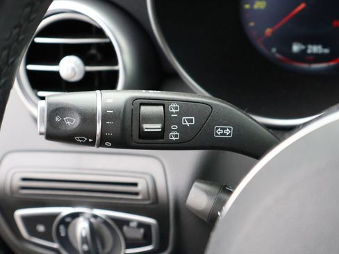 Used 2022 Mercedes-Benz GLC 300 4MATIC image 37