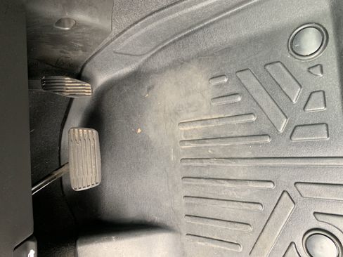 Certified 2023 Chevrolet Silverado 2500 Custom w/ Custom Value Package image 17