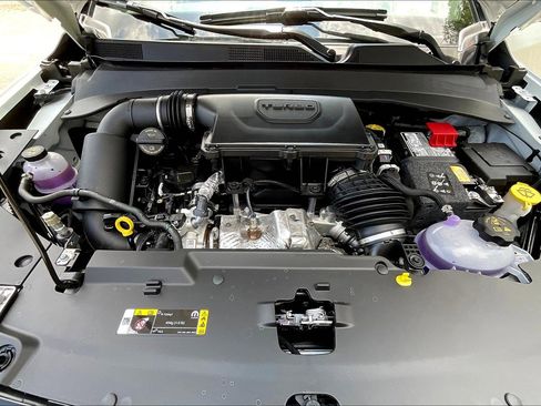 New 2025 Jeep Compass Limited w/ Sun & Sound Group image 11