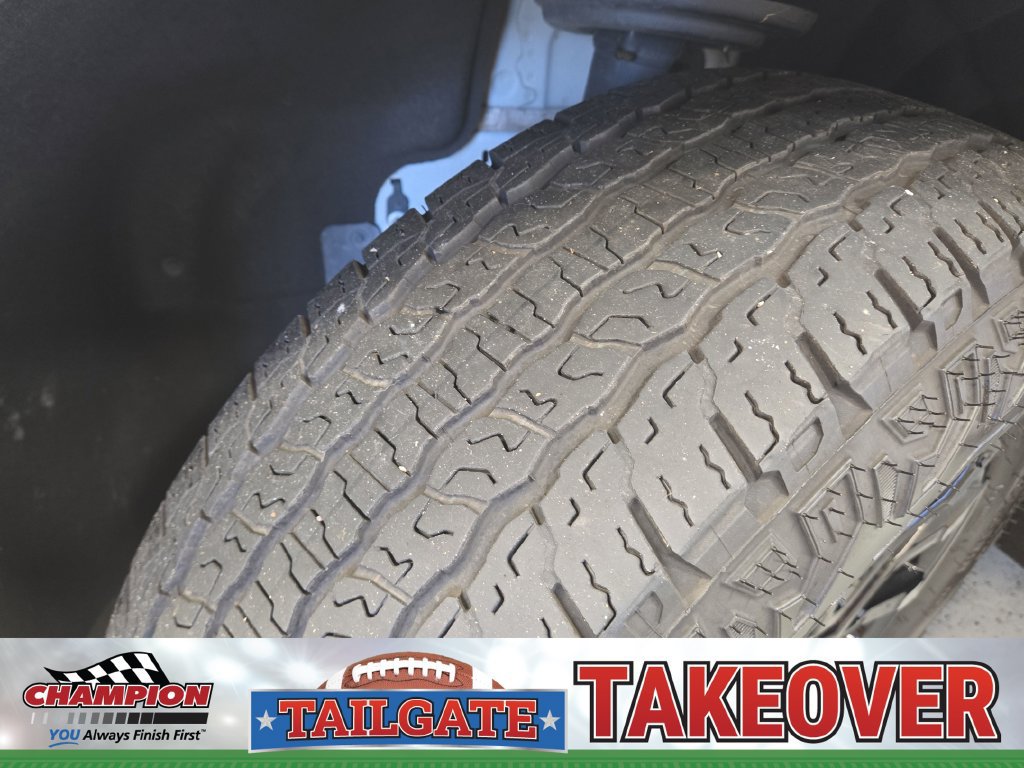 Used 2025 Chevrolet Traverse Z71 w/ Enhanced Driving Package AWD/4WD image 35