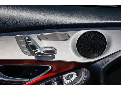 Certified 2022 Mercedes-Benz GLC 300 image 22