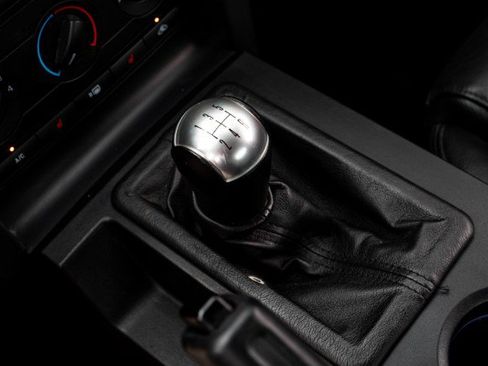 Used 2009 Ford Mustang GT Premium RWD image 15