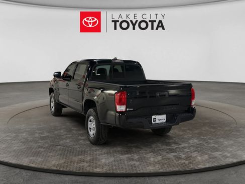 Used 2016 Toyota Tacoma SR RWD image 5