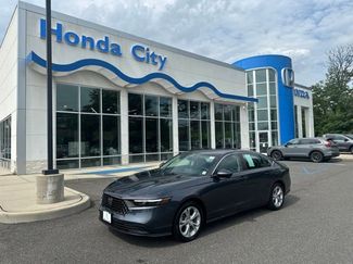 Used 2023 Honda Accord LX video 2