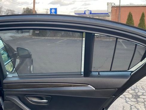 Used 2016 BMW 550i xDrive Sedan image 22