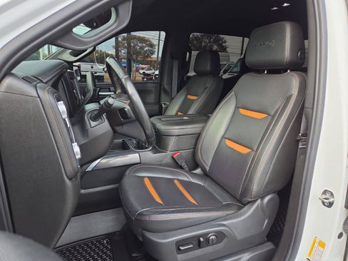Used 2021 GMC Sierra 1500 AT4 w/ AT4 Premium Package AWD/4WD image 16