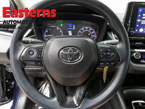 Used 2024 Toyota Corolla LE FWD image 10