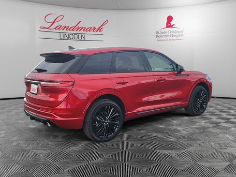 Certified 2024 Lincoln Corsair Premiere w/ Equipment Group 101A image 5