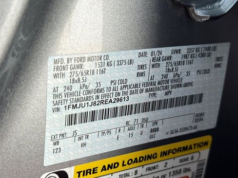 Used 2024 Ford Expedition XLT AWD/4WD image 27