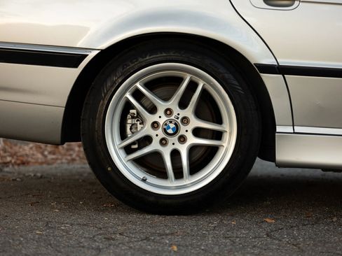 Used 2001 BMW 740i image 13