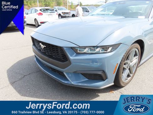 Certified 2024 Ford Mustang Coupe RWD image 10