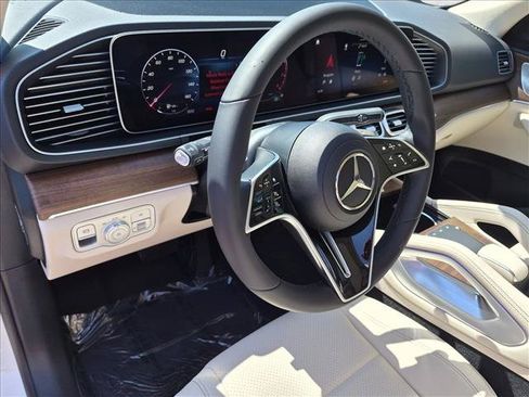 Certified 2026 Mercedes-Benz GLE 450 4MATIC image 3