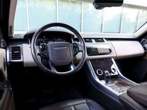 Used 2018 Land Rover Range Rover Sport HSE image 15