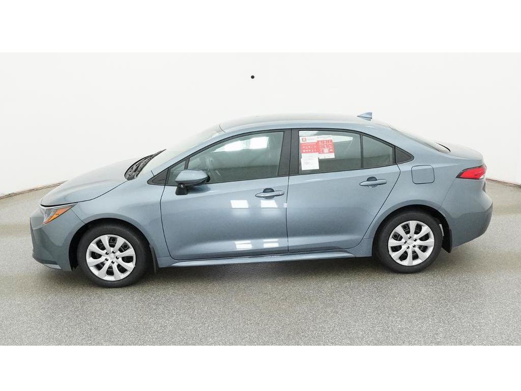 New 2026 Toyota Corolla LE FWD image 4