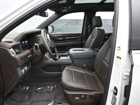 Used 2023 GMC Yukon Denali AWD/4WD image 34