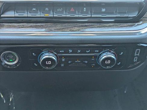 Used 2024 GMC Sierra 1500 Elevation image 16