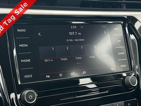 Certified 2022 Volkswagen Passat 2.0T SE image 18