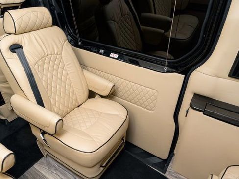 Used 2021 Mercedes-Benz Sprinter 3500 image 23