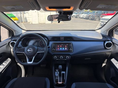 Used 2025 Nissan Versa SV FWD image 26