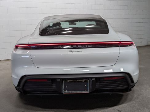 Used 2025 Porsche Taycan image 6