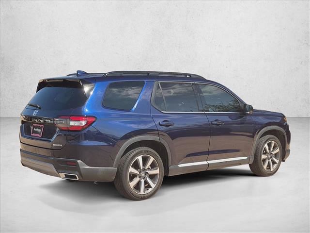 Used 2024 Honda Pilot Touring image 5