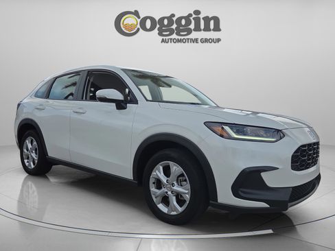 Used 2024 Honda HR-V LX image 7