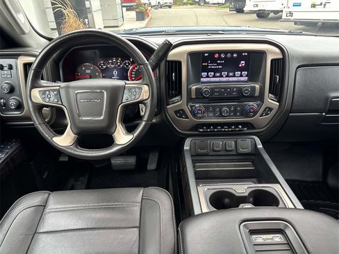 Used 2016 GMC Sierra 2500 Denali w/ Duramax Plus Package image 11