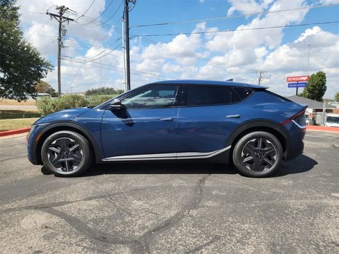 New 2025 Kia EV6 Light image 4