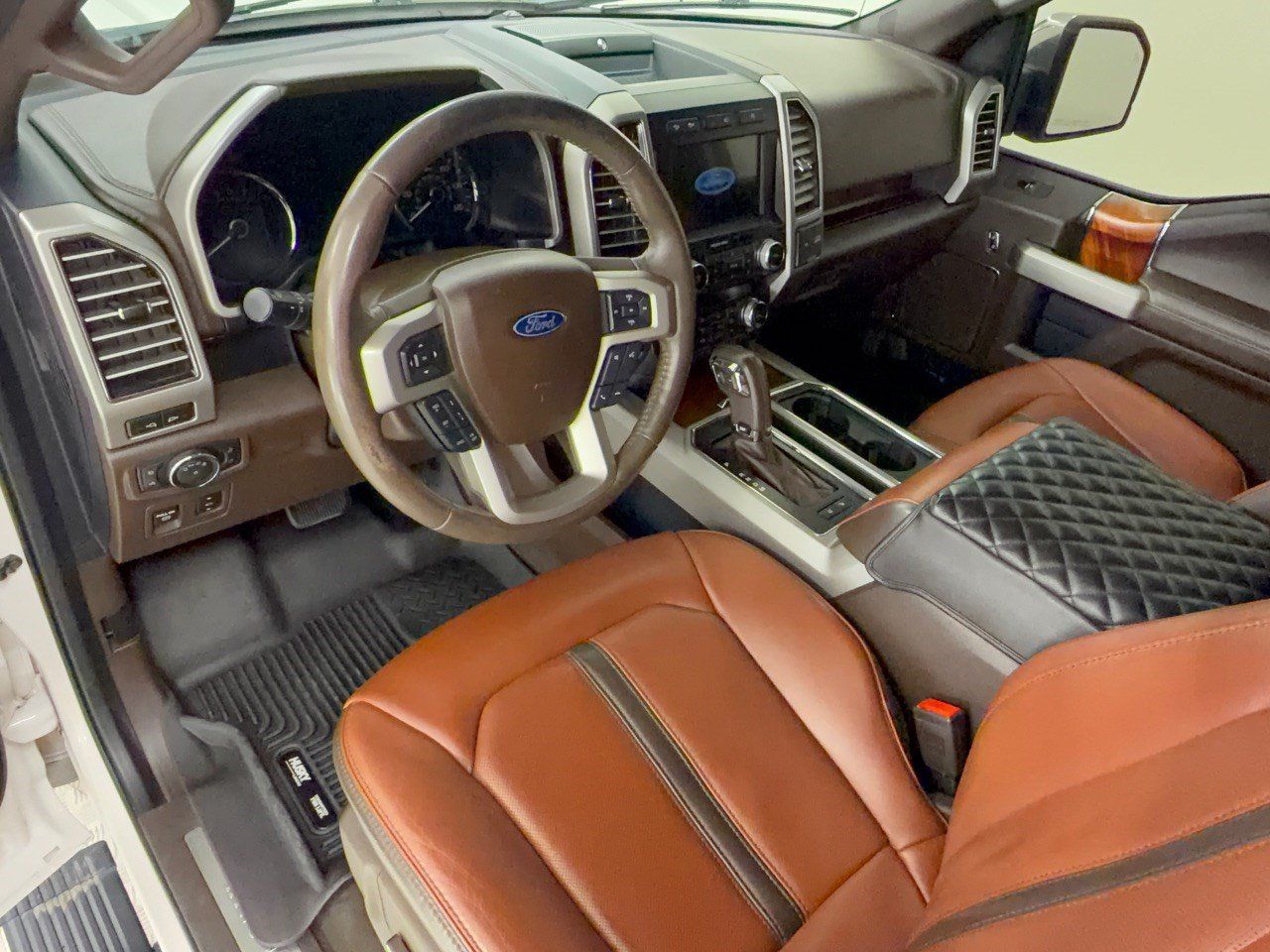 Used 2019 Ford F150 King Ranch w/ Equipment Group 601A Luxury AWD/4WD image 4