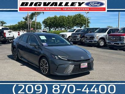 Used 2025 Toyota Camry XLE w/ Premium Plus Package