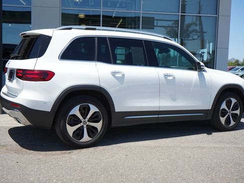 Used 2026 Mercedes-Benz GLB 250 image 9