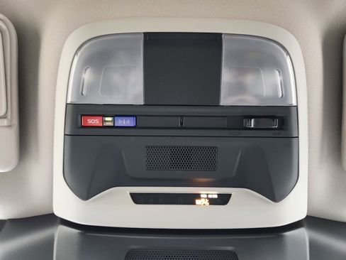 Certified 2024 Subaru Crosstrek 2.0i Premium image 25