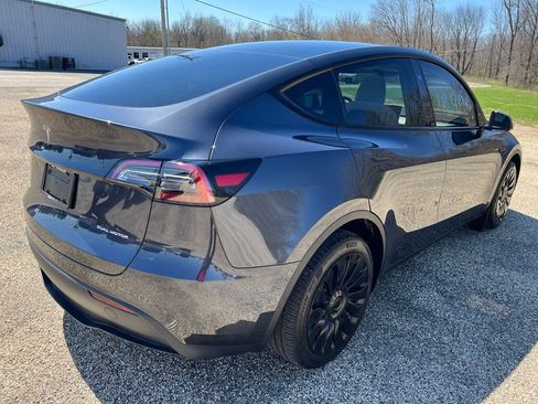 Used 2024 Tesla Model Y Long Range image 7