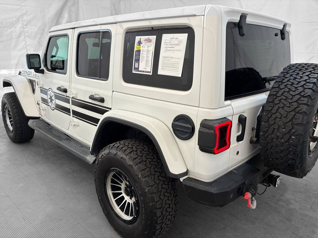 Used 2018 Jeep Wrangler Unlimited Rubicon w/ LED Lighting Group AWD/4WD image 4