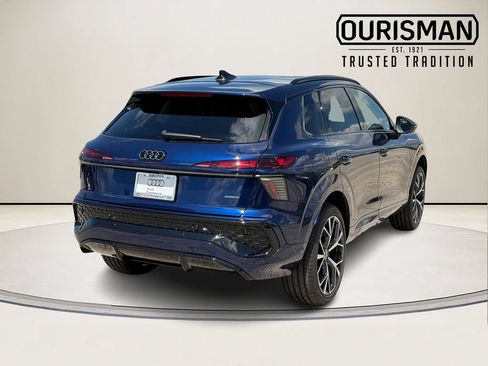 New 2026 Audi Q3 quattro 2.0T AWD/4WD image 3