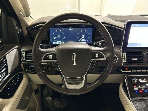 Used 2019 Lincoln Navigator L Black Label AWD/4WD image 14