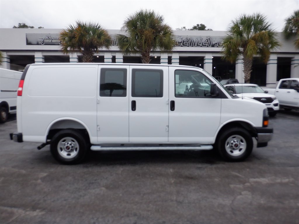 Used 2025 GMC Savana 2500 w/ Driver Convenience Package RWD image 1