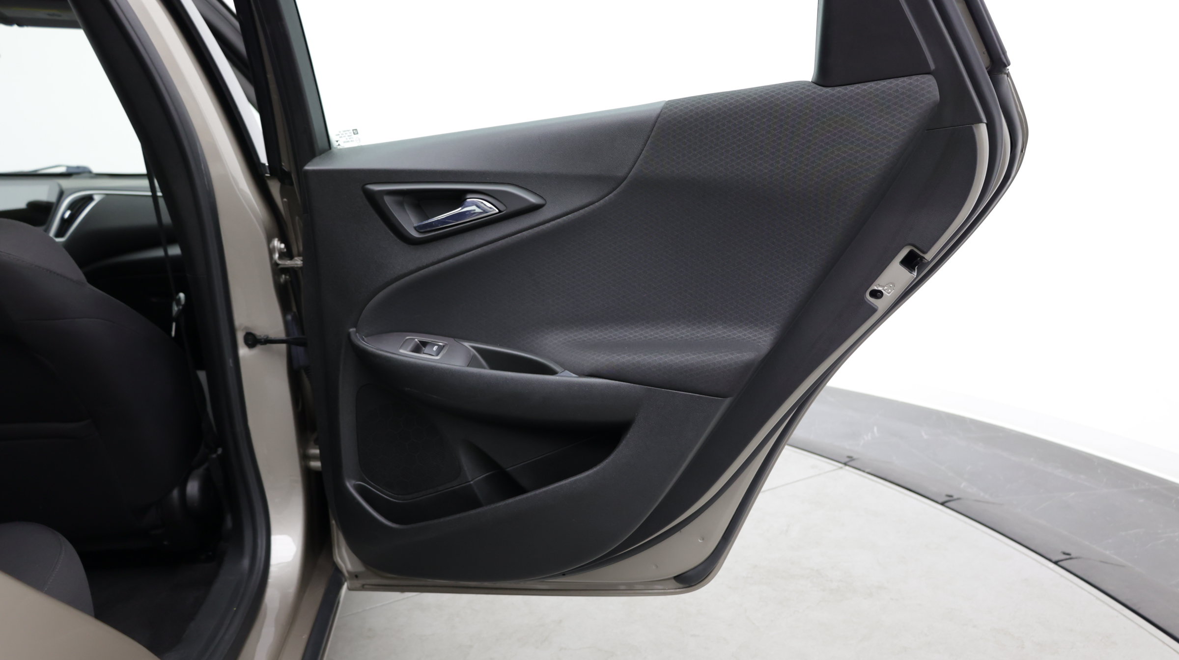 Used 2022 Chevrolet Malibu LT FWD image 34