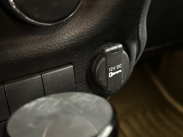 Used 2015 Jeep Wrangler Unlimited Sport w/ Quick Order Package 24S AWD/4WD image 23