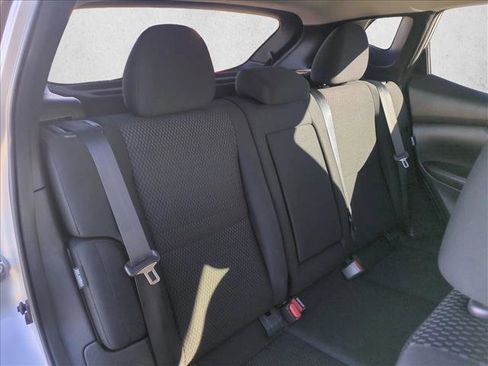 Used 2020 Nissan Rogue Sport S image 19