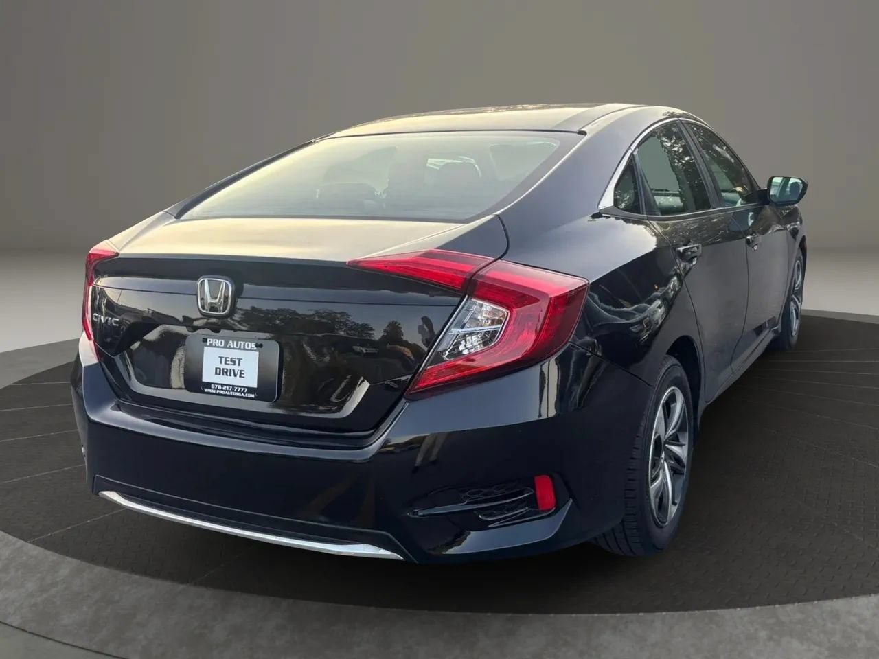 Used 2019 Honda Civic LX image 3